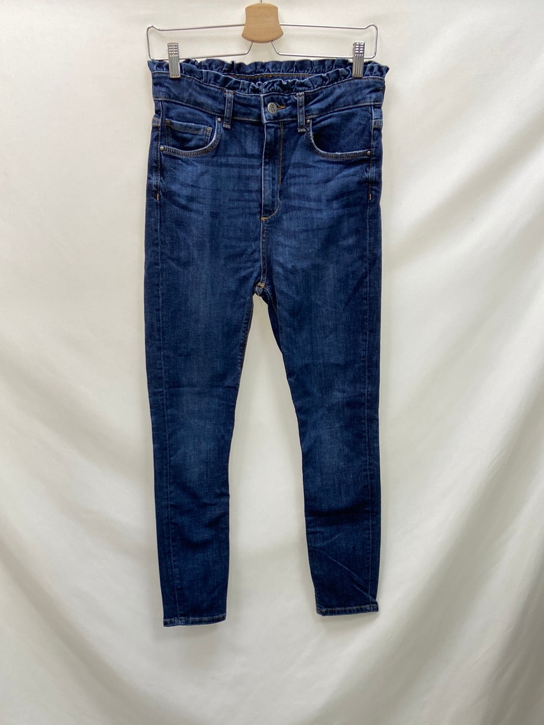 ZARA.Pantalones vaqueros denim oscuro T.38