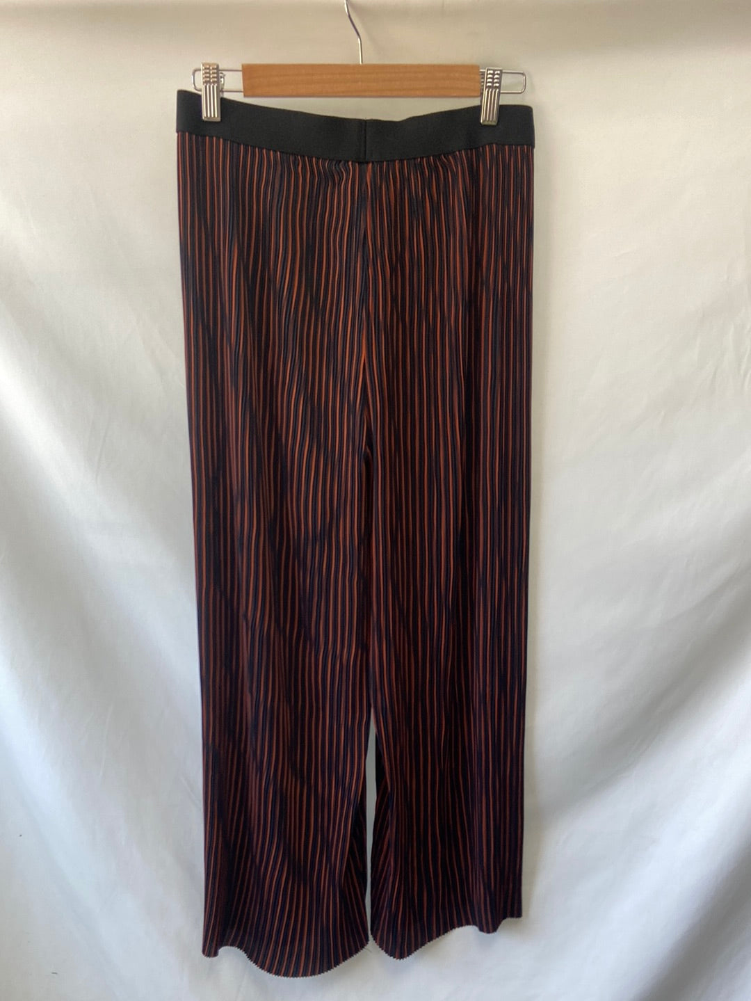 ONLY.Culottes rayas textura T.40