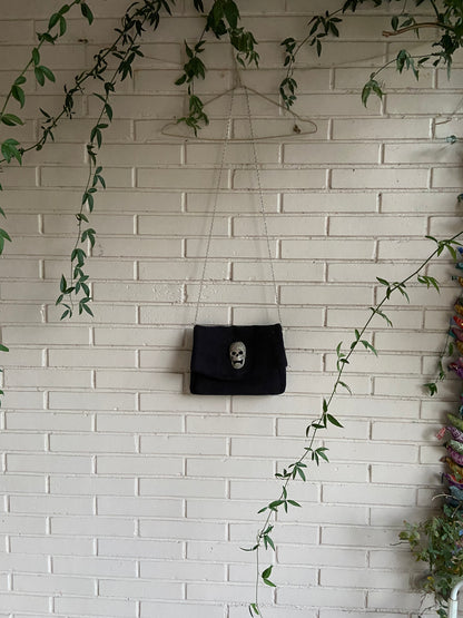 Bolso negro calavera