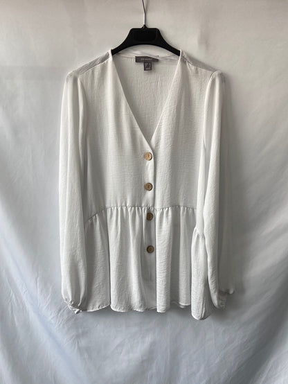 PRIMARK.Blusa blanca botones T.40