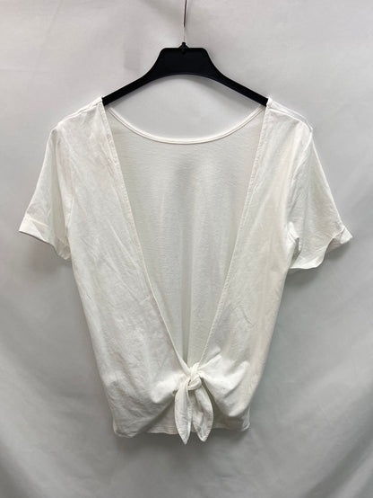 SÉZANE. Open back top Ts