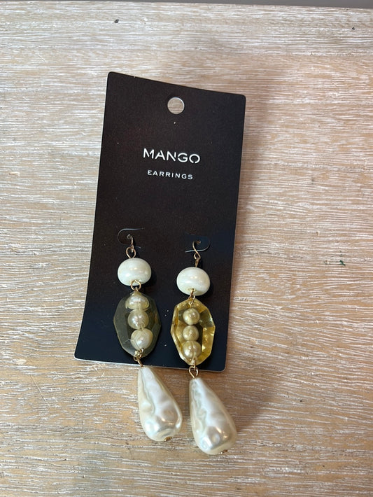 MANGO. Pendientes perla gota