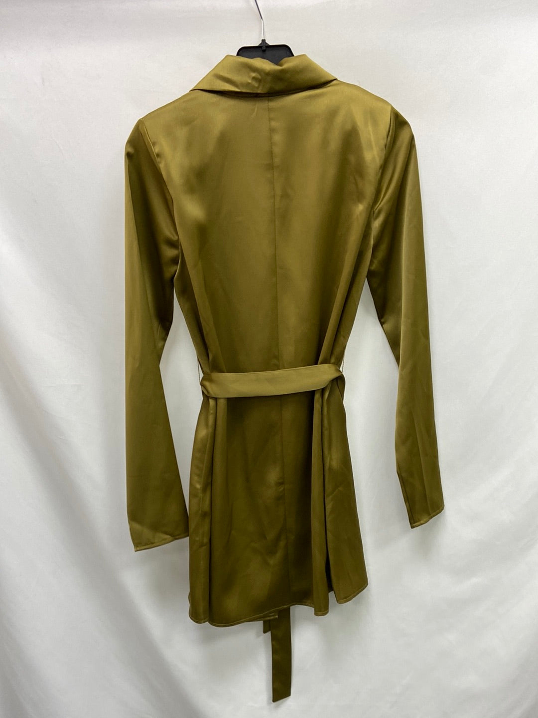 ASOS.Green satin blazer S.32