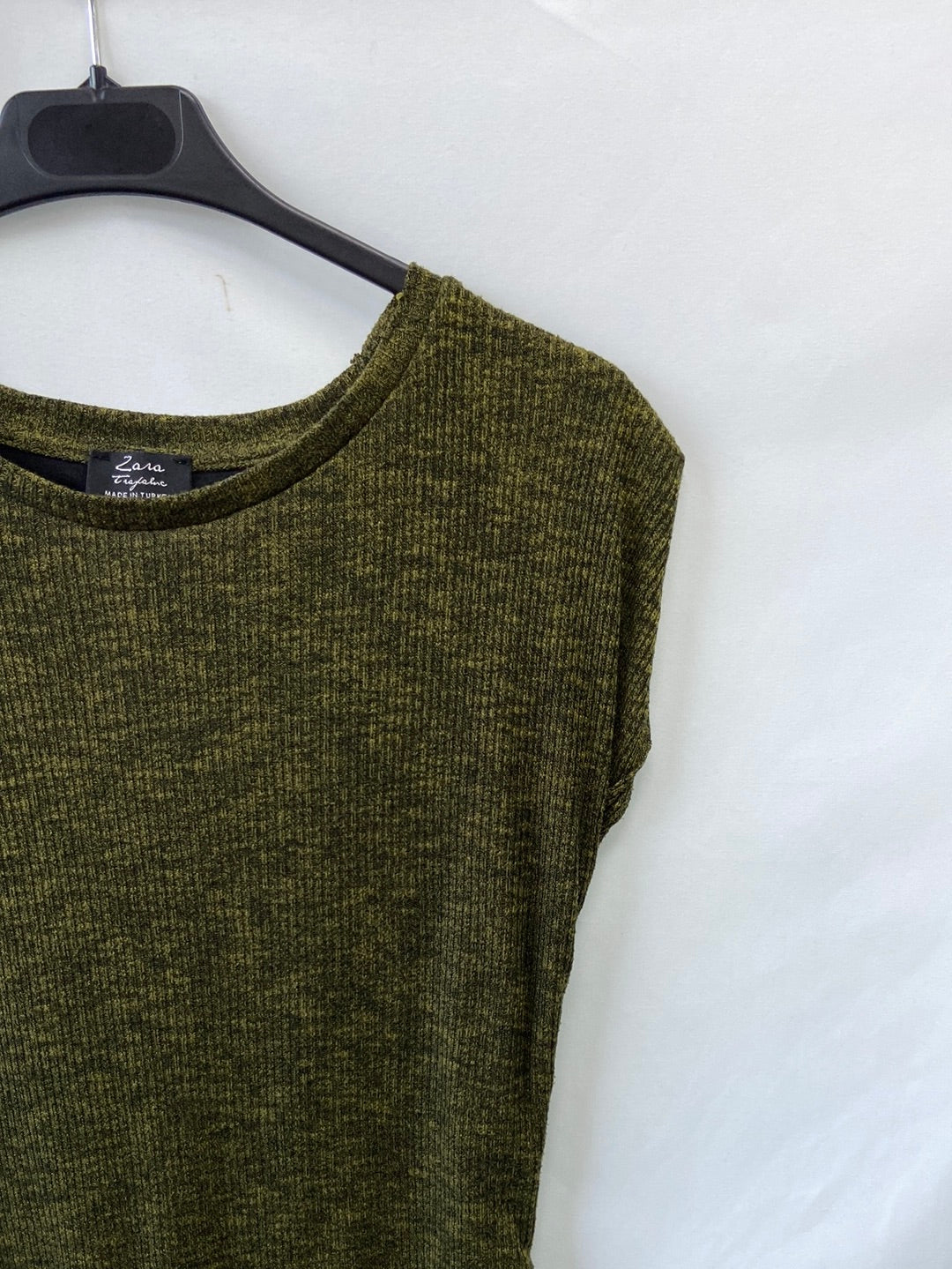 ZARA.Vestido verde punto canalé T.S