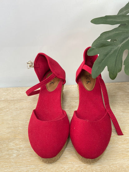 TCK.Alpargatas rosa oscuro T.37