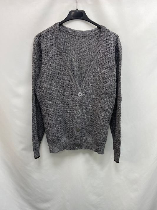 COUNTING CLOUDS. Tm gray buttoned cardigan