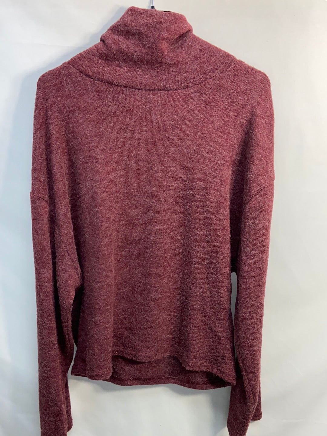 OTRAS.Jersey burdeos oversized T.s