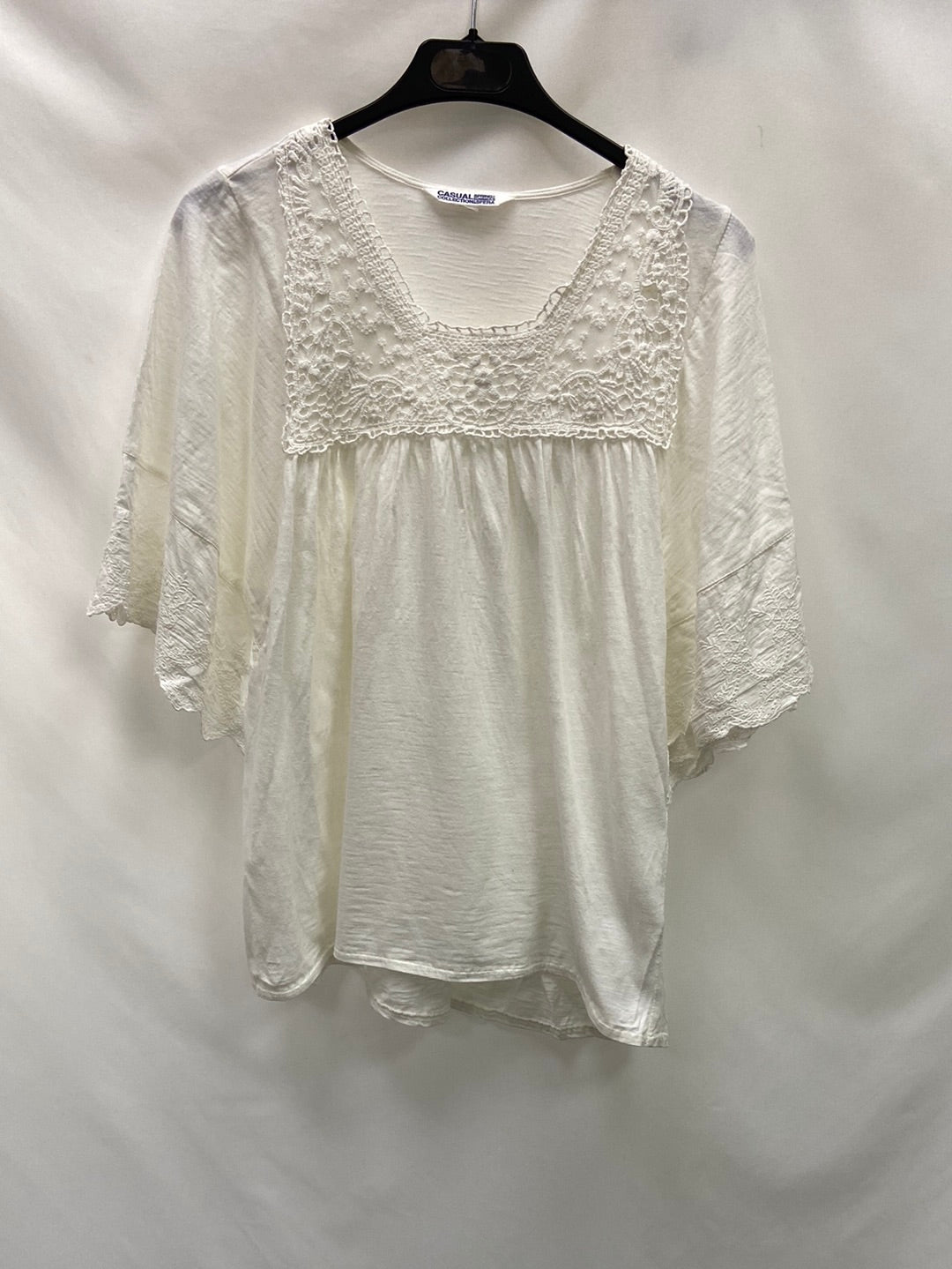 SFERA.Top blanco encaje T.M (Tara)