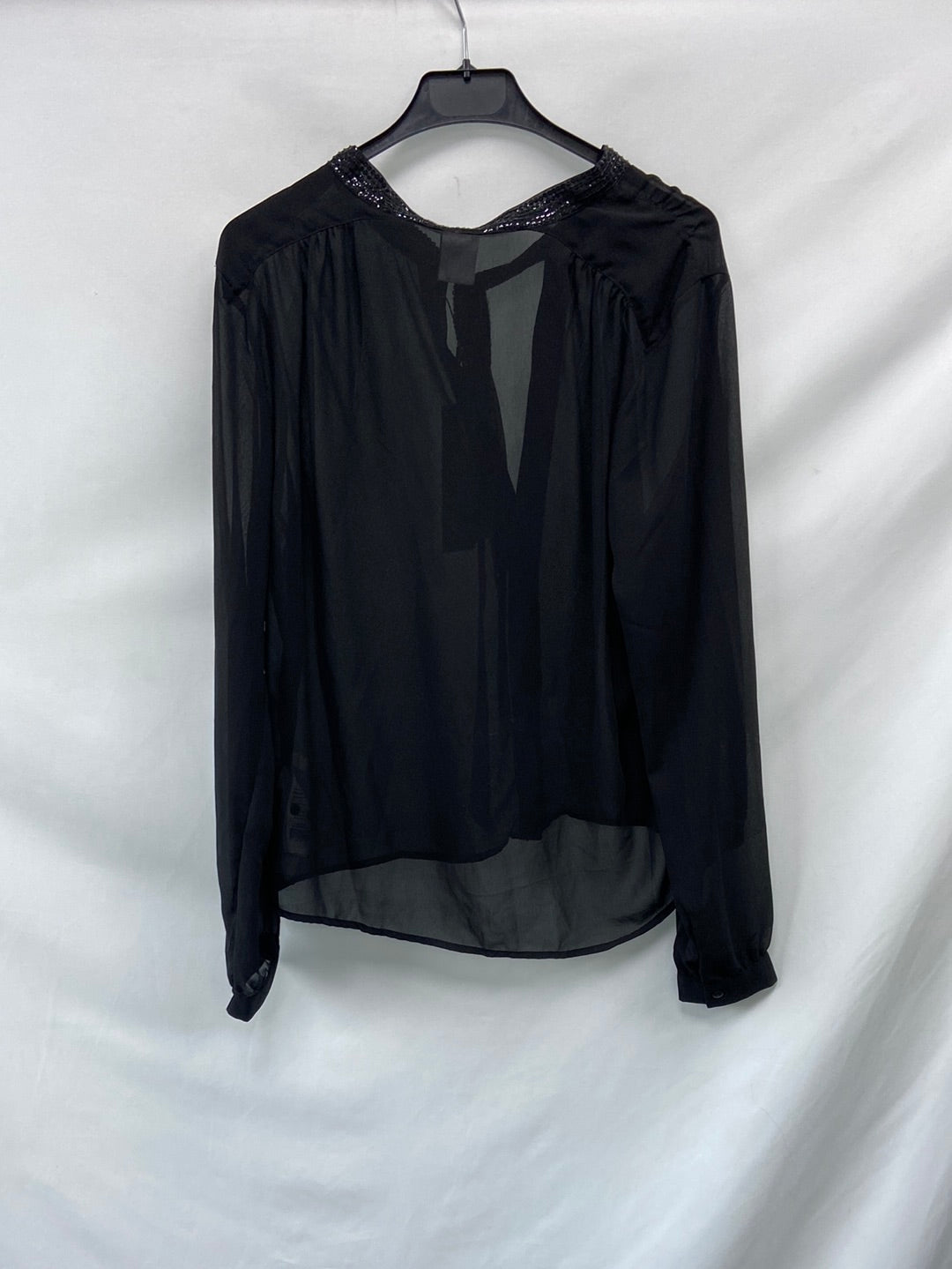 VERO MODA.Blusa negra lentejuelas T.m
