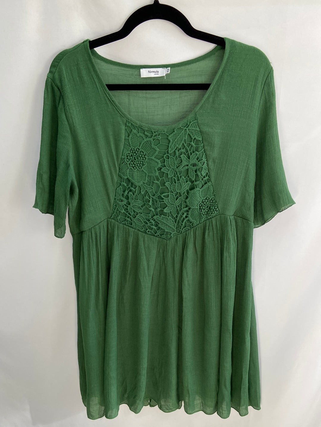 YOUNG FORMULA. Flowing textured dress S.42