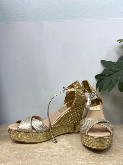 MAYBE. Alpargatas doradas t. 39