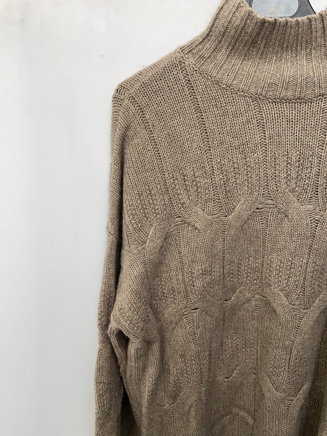 MASSIMO DUTTI.Jersey gordito beige oscuro T.m