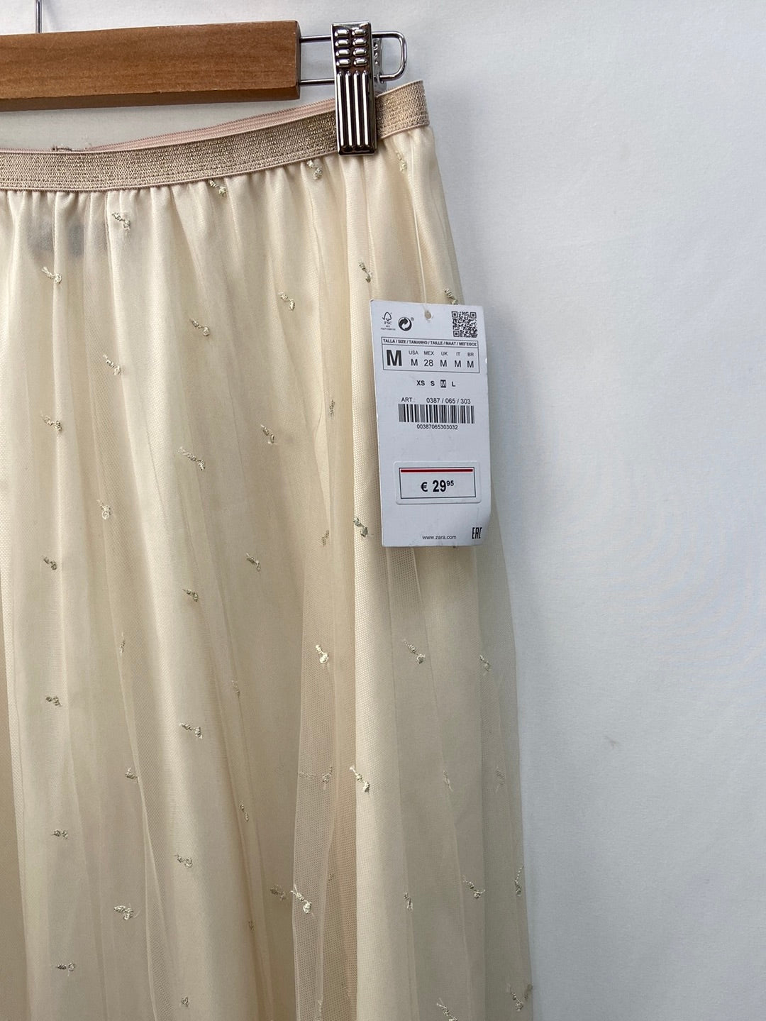 ZARA. Falda beige tull T.M