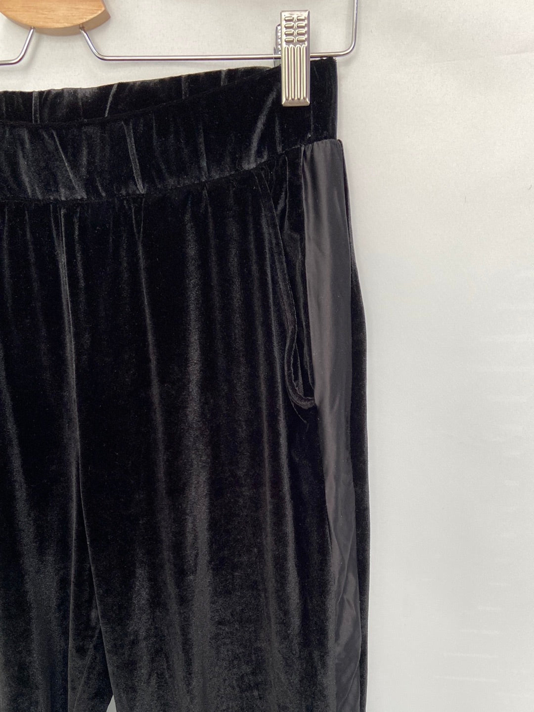 CALZEDONIA. Relaxed velvet trousers TM