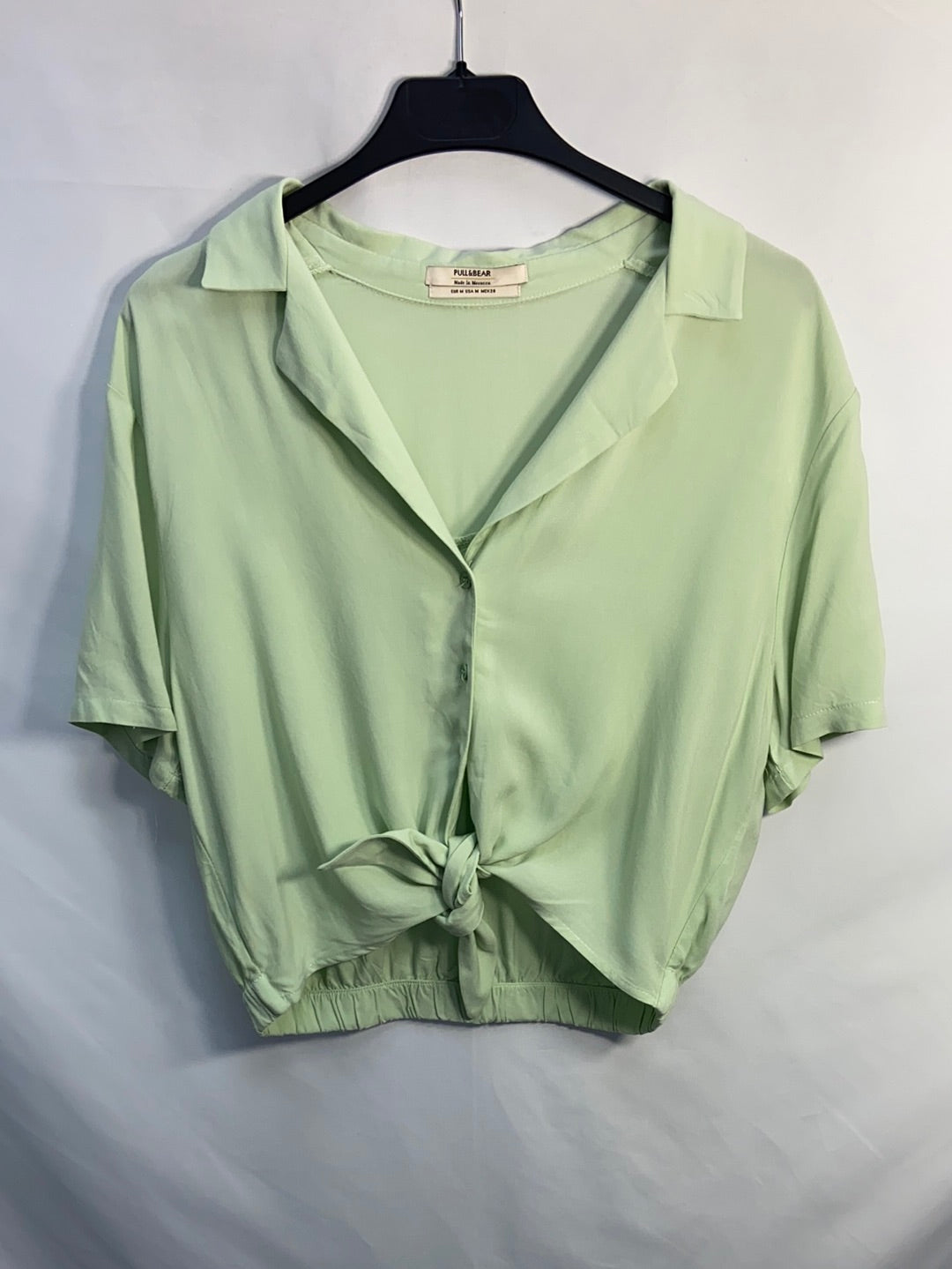 PULL&amp;BEAR.Pastel green short sleeve blouse TM