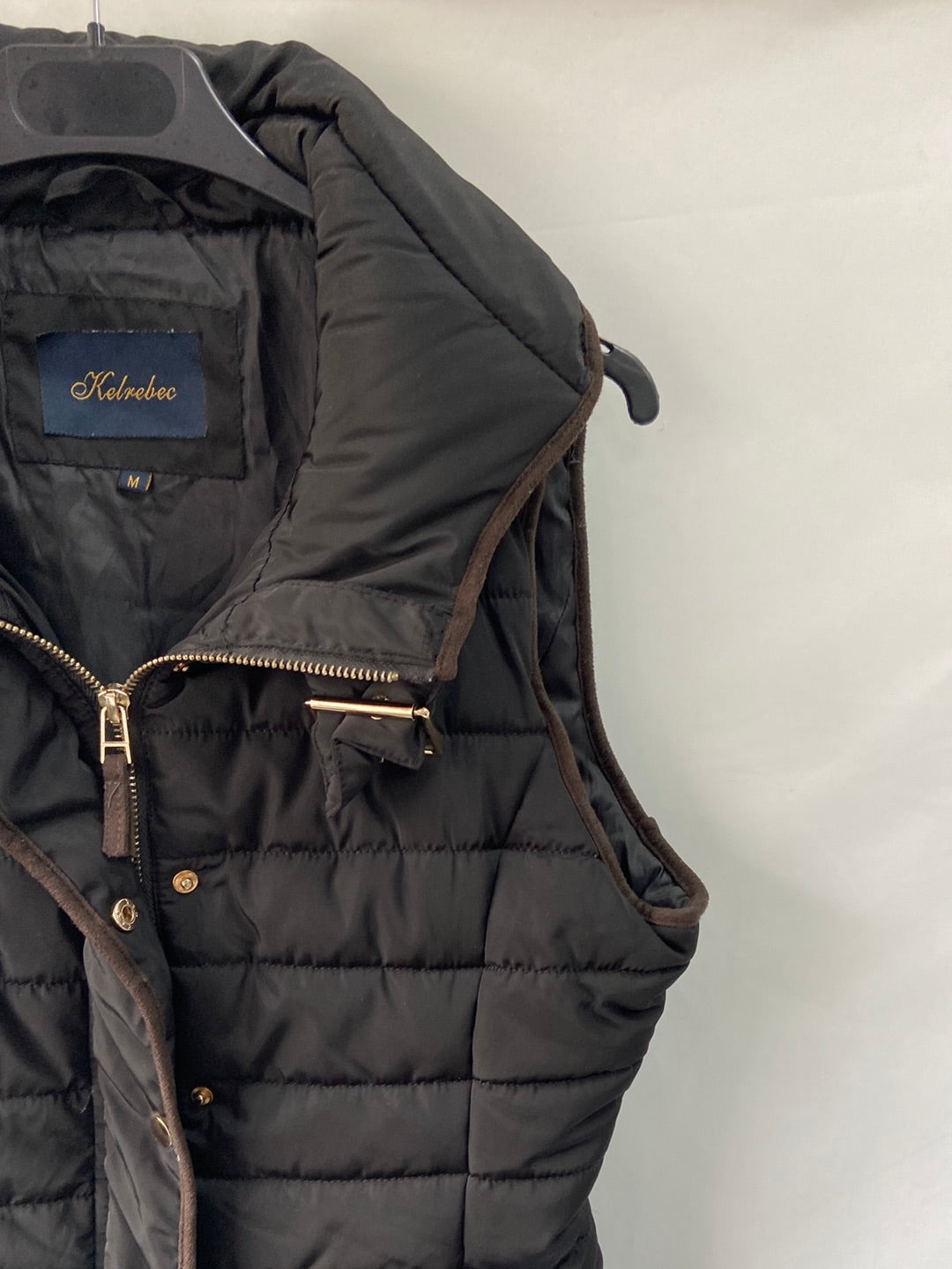 KELREBEC.Chaleco negro acolchado T.M