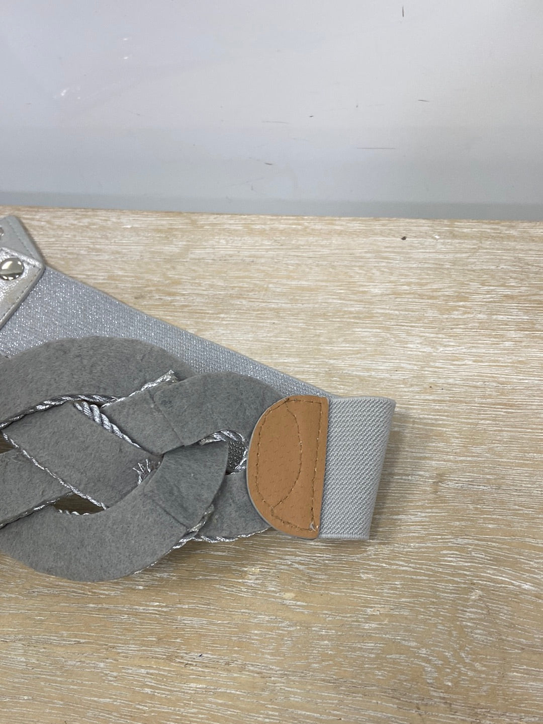 OTHERS.Silver elastic belt