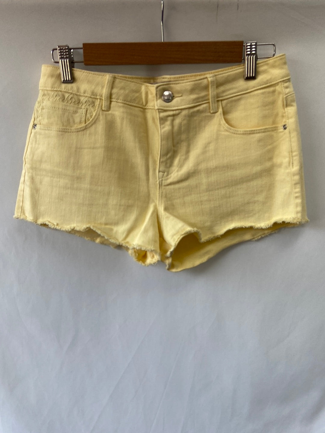 LEFTIES.Shorts pastel yellow T.38