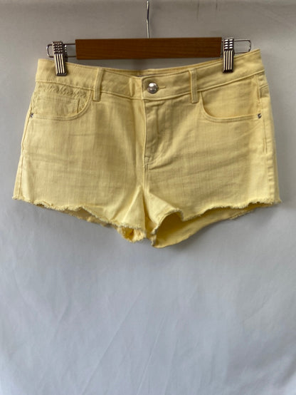 LEFTIES.Shorts pastel yellow T.38
