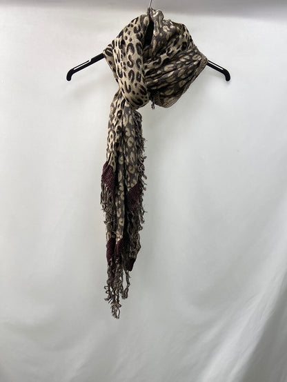 ADOLFO DOMÍNGUEZ.Pasmina animal print