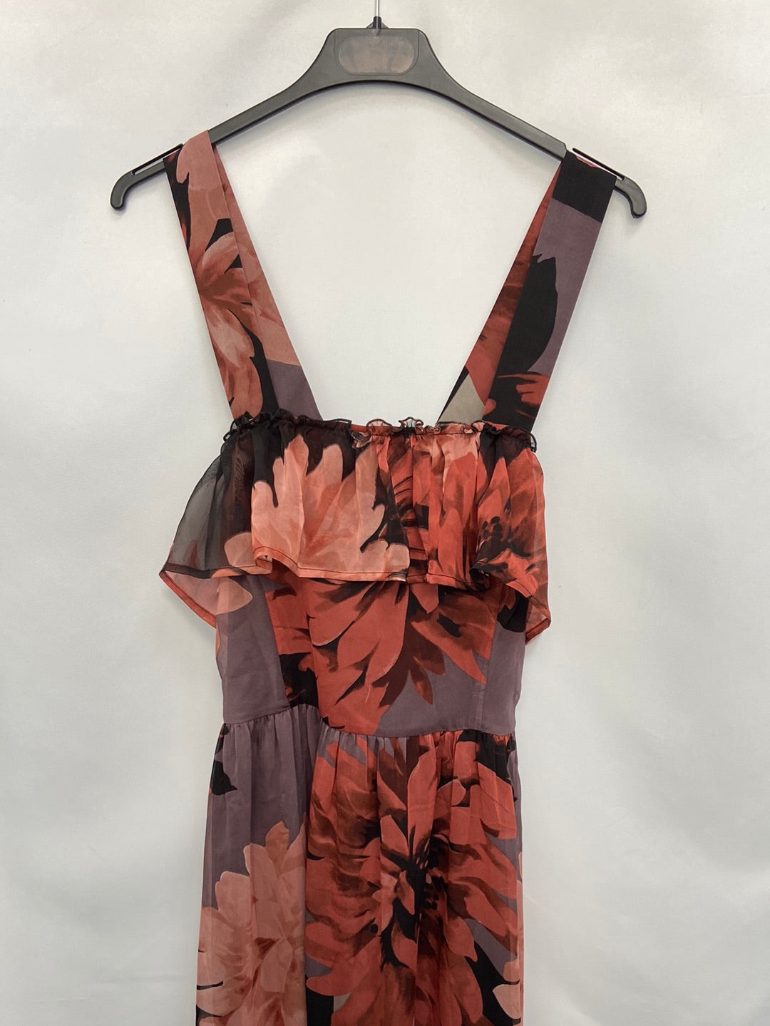 TERIA YABAR. Vestido tirantes flores