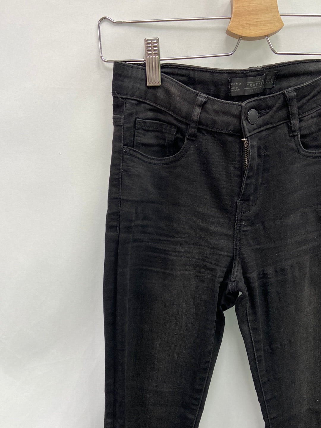 ZARA. Flared jeans size 34