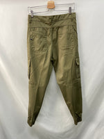 MY TWINSET. Pantalones verde cargo T.38