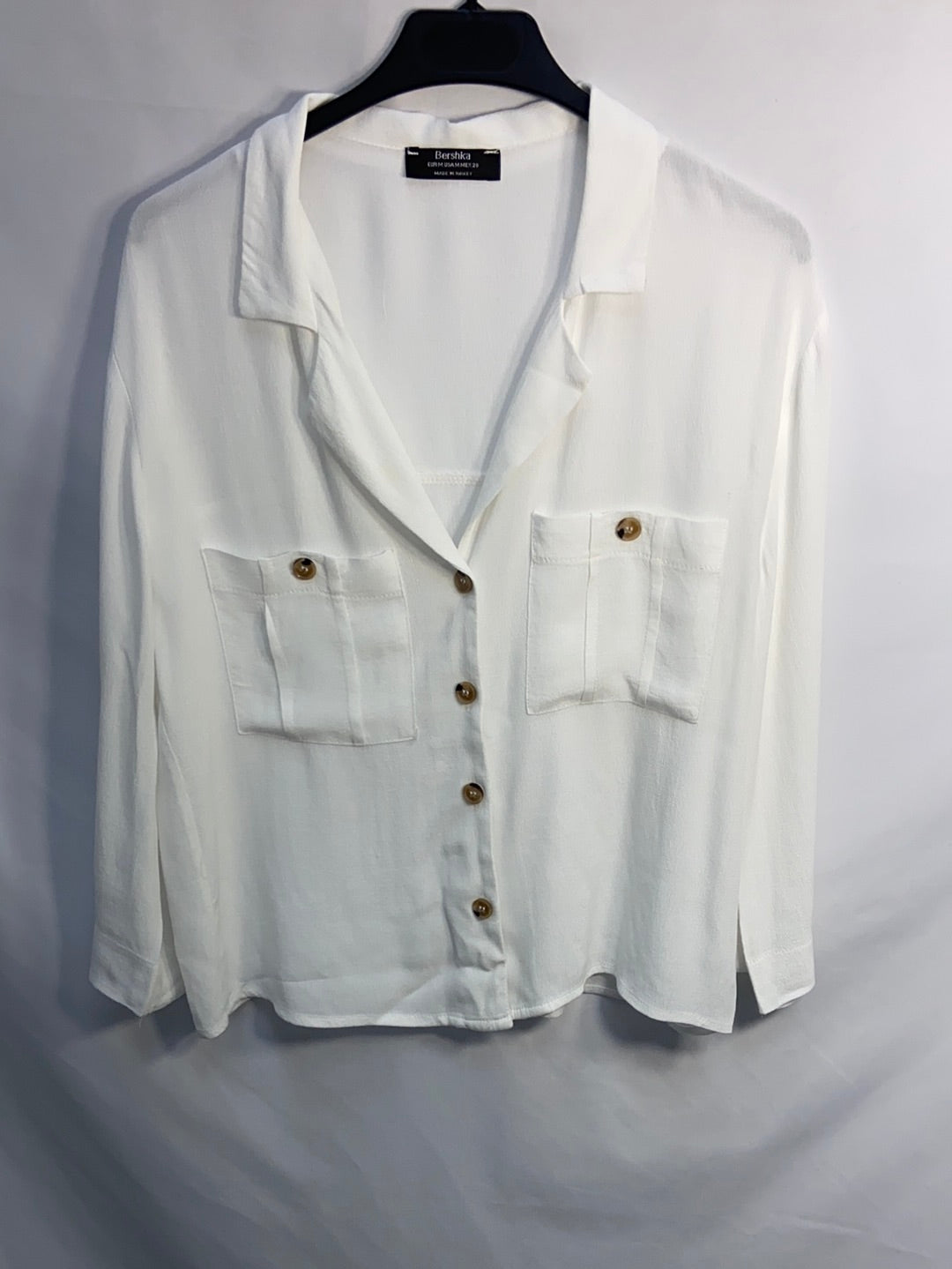 BERSHKA. White blouse Tm