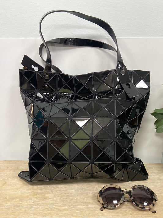 OTHERS. Black geometric shopper bag