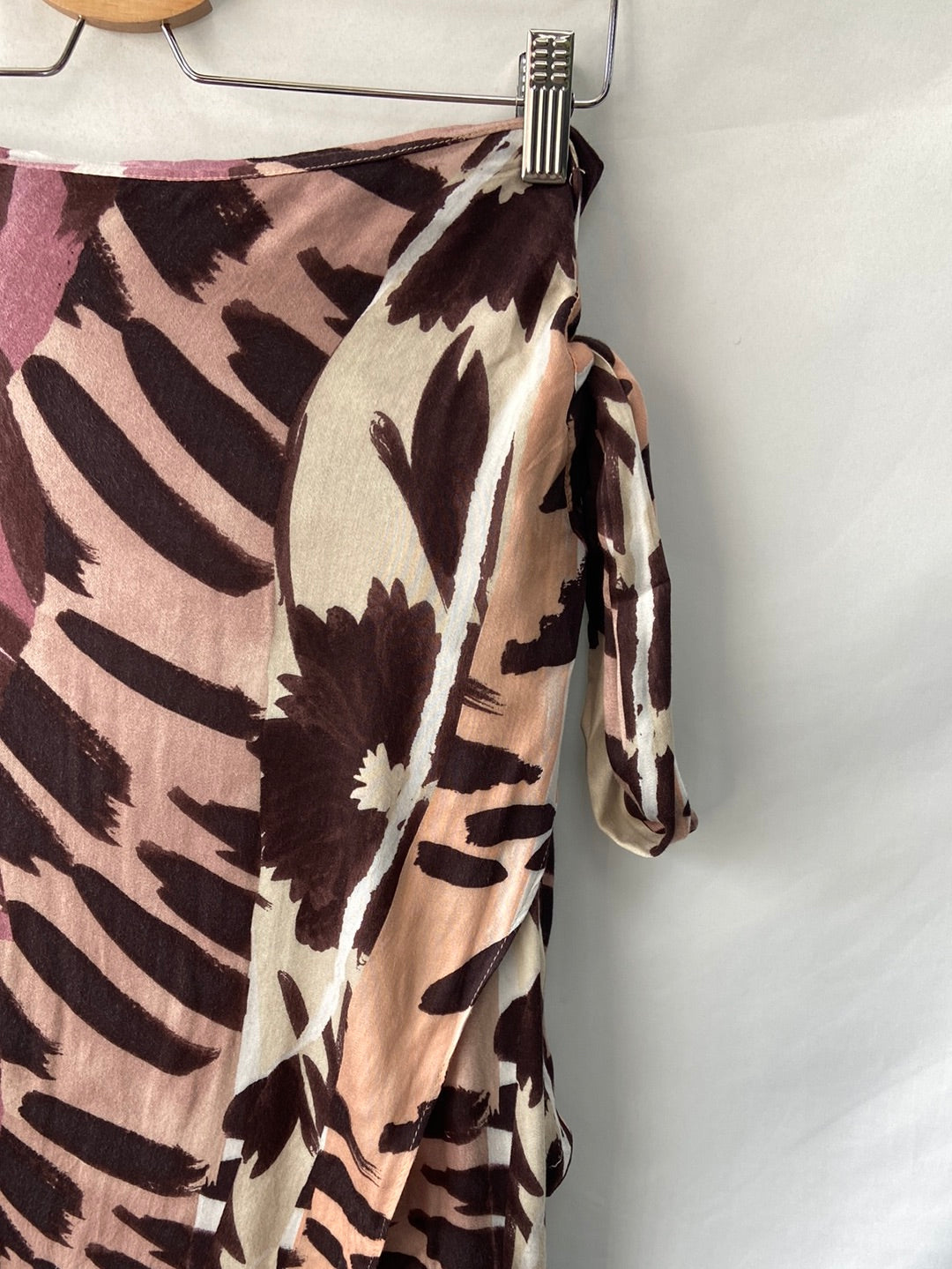 OYSHO.Falda midi tipo pareo T.s