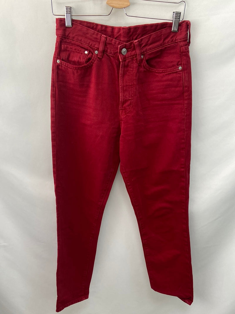 H&M. Pantalón rojo T.38