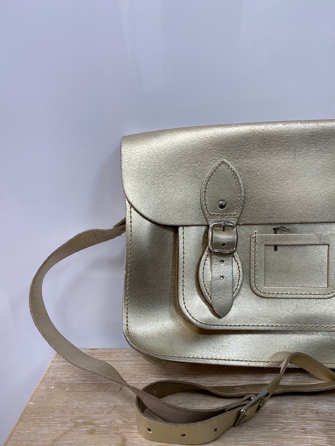 STELLA RITTAWAGEN. Golden bag (tara)