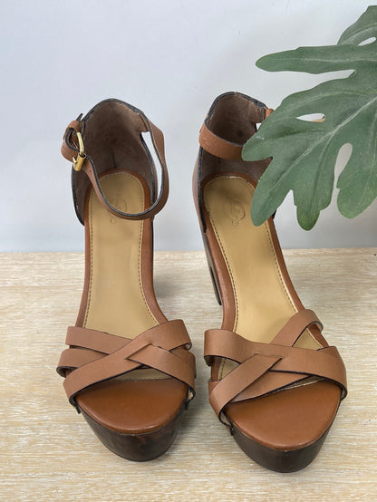 STRADIVARIUS.Sandalia trenzada T.38