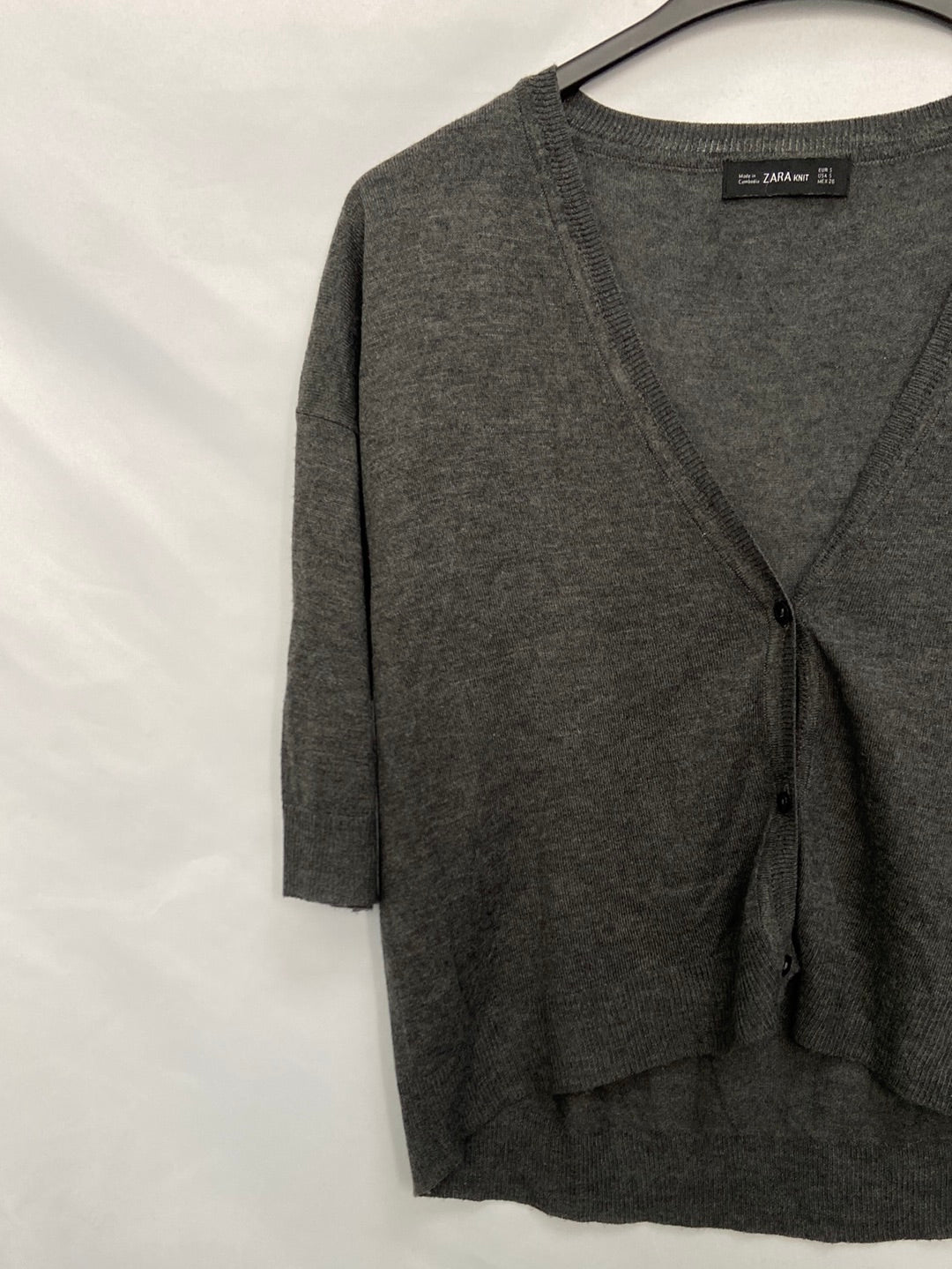 ZARA.Top gris punto T.s