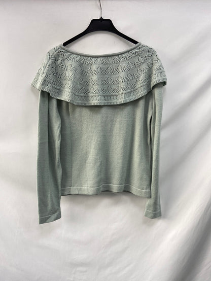 MI CANESÚ. Jersey verde pastel cuello troquelado T.m