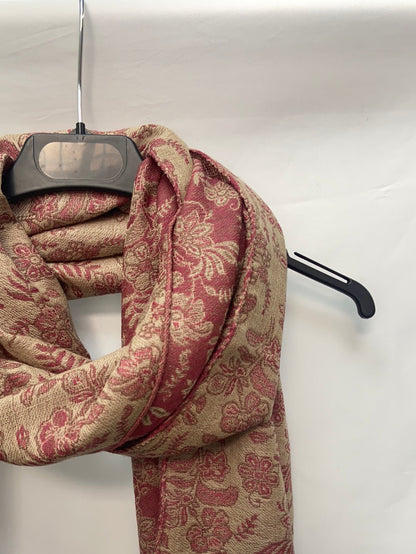 PROMOD. Fular flores rosas