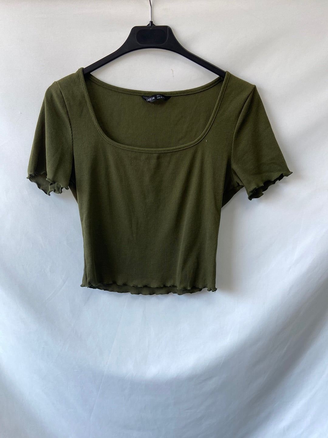SHEIN.Camiseta verde canalé T.S