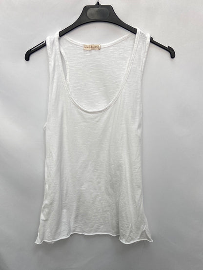 NEW COLLECTION.Camiseta blanca larga T.m