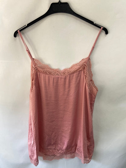VILA CLOTHES. Top lencero rosa T.L