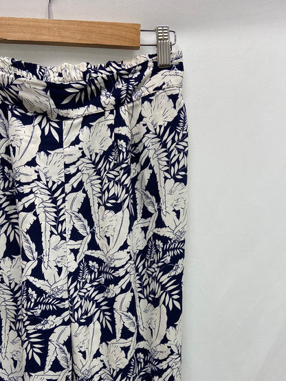 FOREVER 21. Printed fluid trousers S.XS