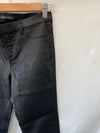 PULL&BEAR. Pantalon negro efecto piel T.36