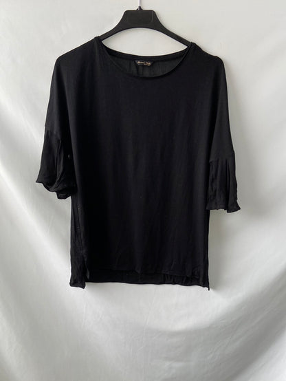 MASSIMO DUTTI. XS T-shirt