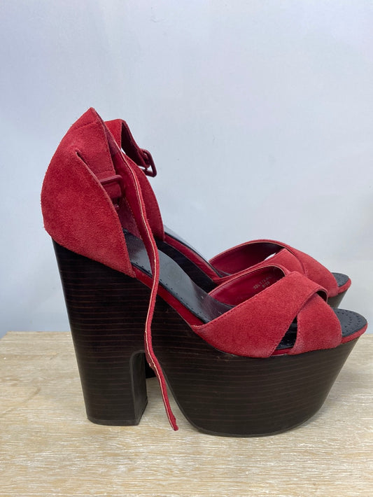 COIMBRA. Leather platform heels size 39