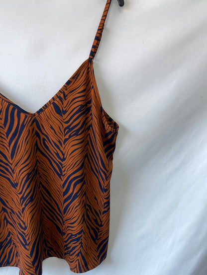 SHEIN.Top tirantes animal print T.36