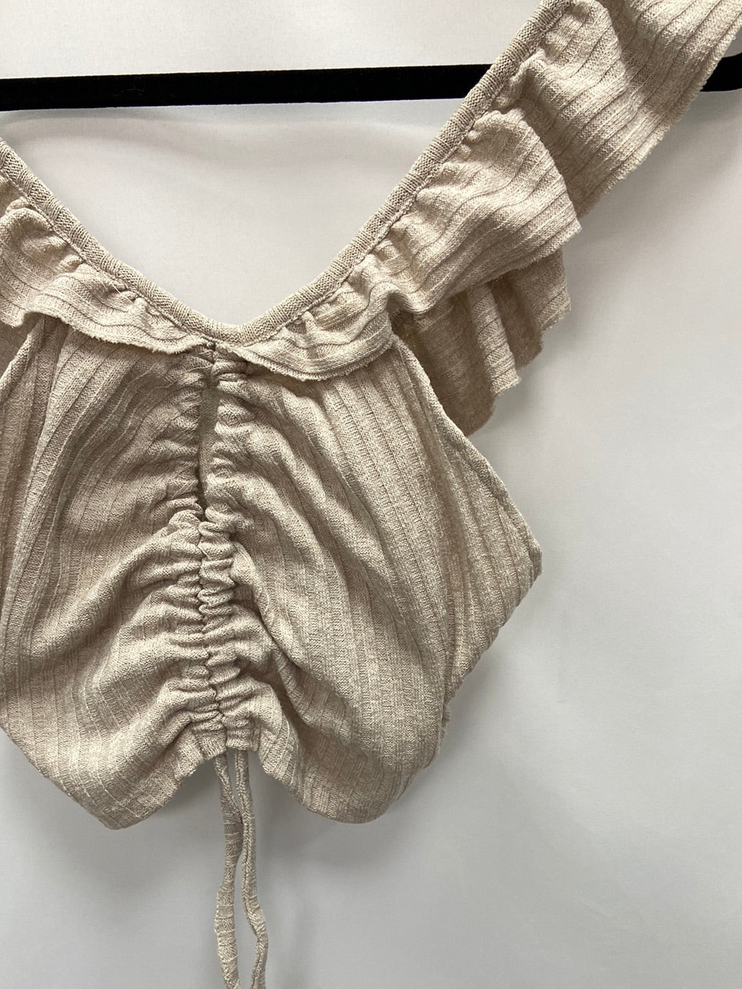 ZARA.Croptop beige fruncido T.s