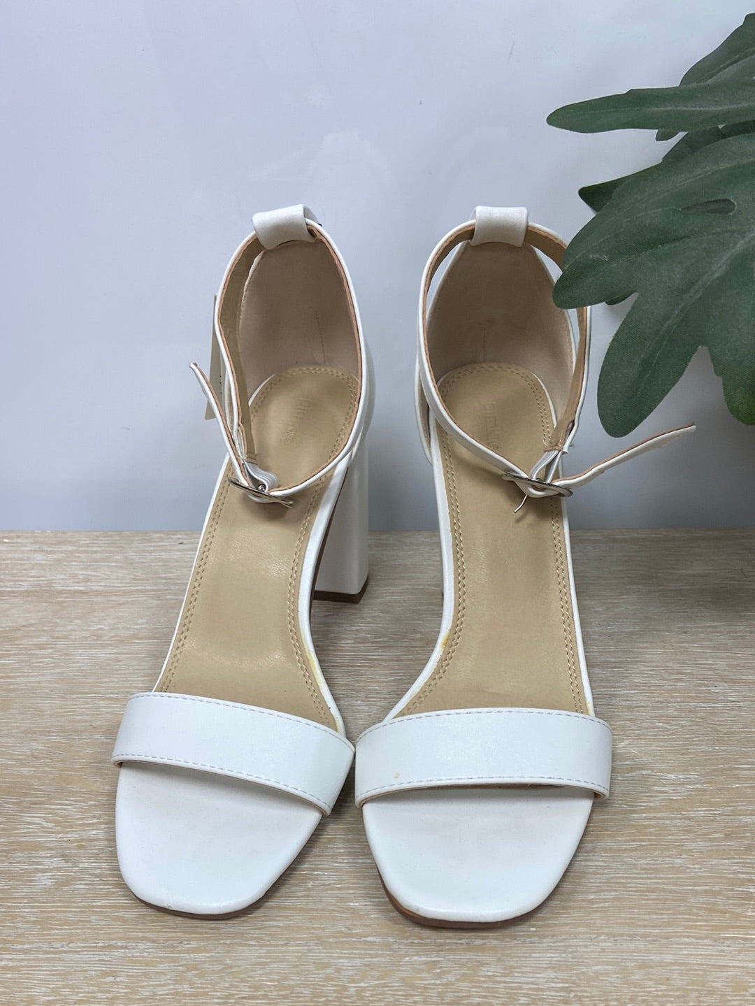 PIMKIE.Sandalia blanca tira T.38