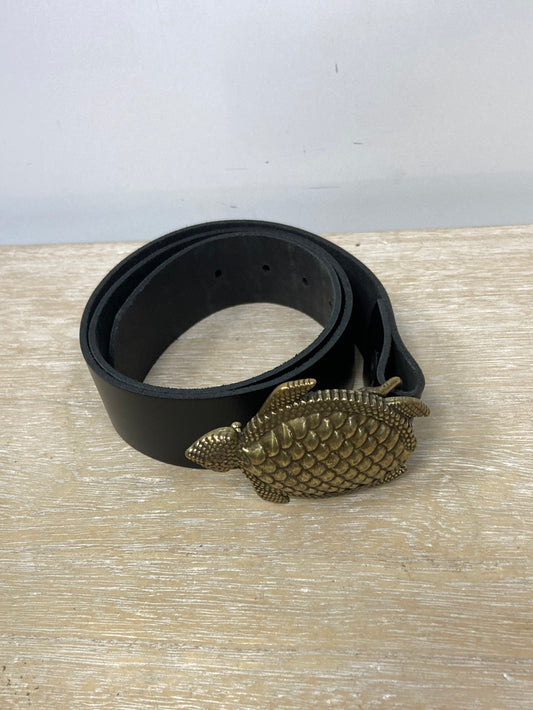 OTHERS. Black leather belt size 85