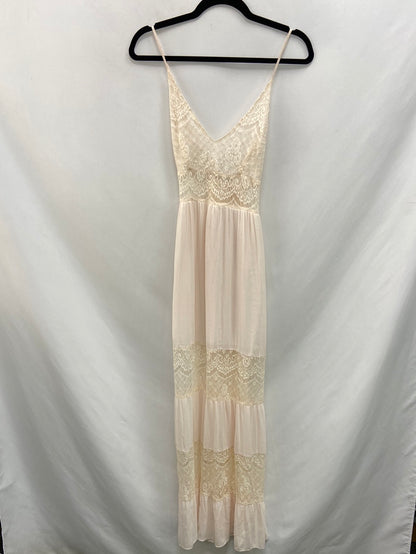 OTHERS. Long pink lace dress Your (s/m)