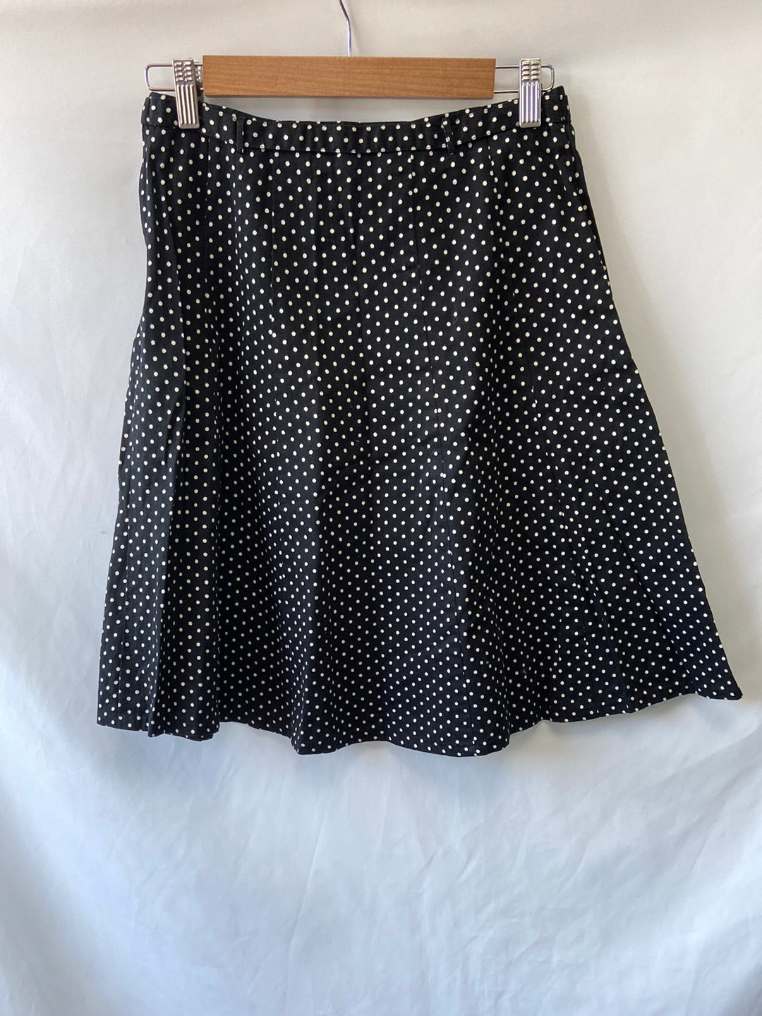 H&amp;M. Black polka dot skirt size 34