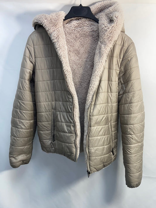 OTRAS.Abrigo reversible plumas-borrego T.M